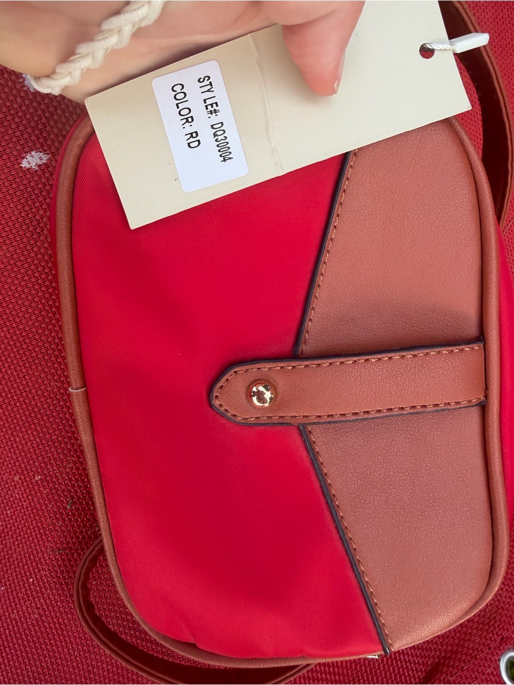 ❤️ NEW WITH TAGS — Hanna Grace Crossbody Bag!
